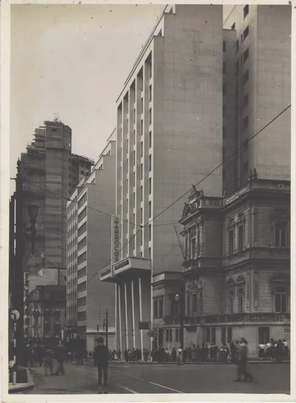 Rua Conselheiro Crispiniano, onde fica o Cine Marrocos, nos anos 1950