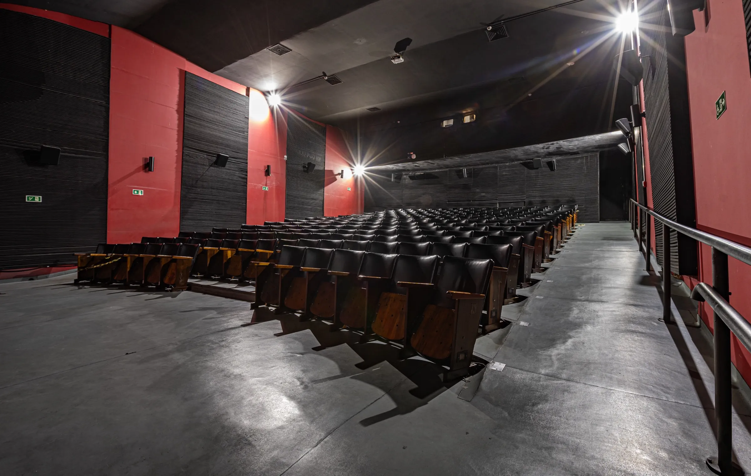 Estado atual do Cine Olido / Galeria Olido
